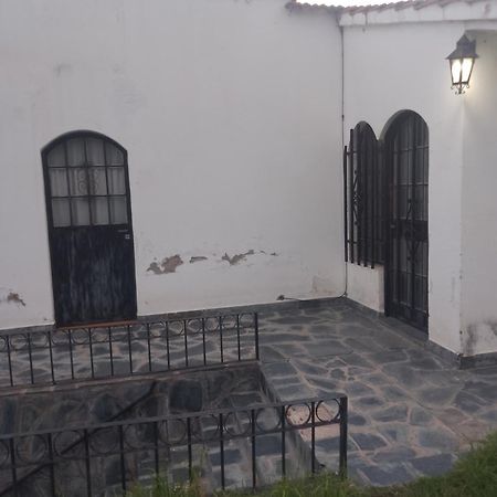 Hostel Alto Alberdi Кордоба Екстериор снимка